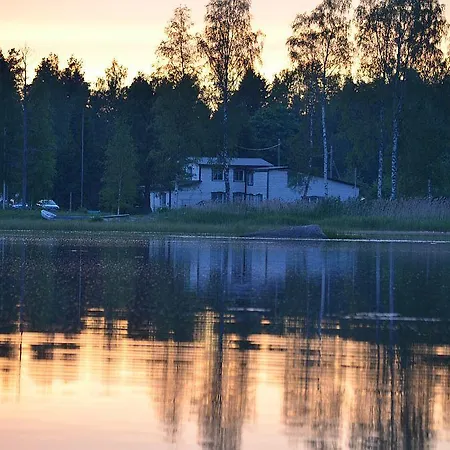 Gæstehus Jaerveaeaere Holiday House *