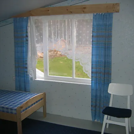 Jaerveaeaere Holiday House